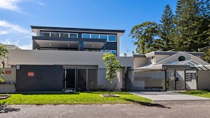 Exterior - Whispering Waters Soldiers Point Rd 3 143 (Soldiers Point)