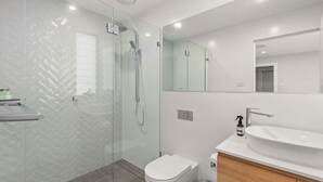 Bathroom - Whispering Waters Soldiers Point Rd 3 143 (Soldiers Point)