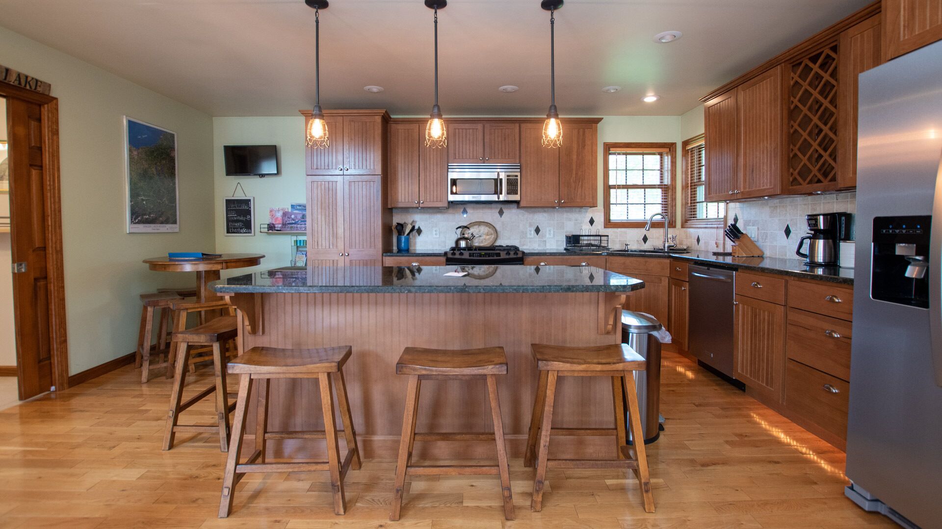 Grande Dame - She is big and beautiful! Perfect for your next lakeside group getaway!