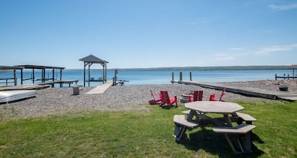 Grande Dame - She is big and beautiful! Perfect for your next lakeside group getaway!