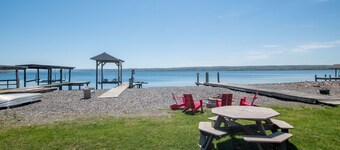 Grande Dame - She is big and beautiful! Perfect for your next lakeside group getaway!