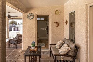 Interior - Tropical Heated Pool & Sunset Views Oasis (Lake Havasu City)