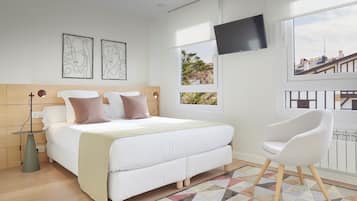 4 slaapkamers, een strijkplank/strijkijzer, gratis wifi, beddengoed