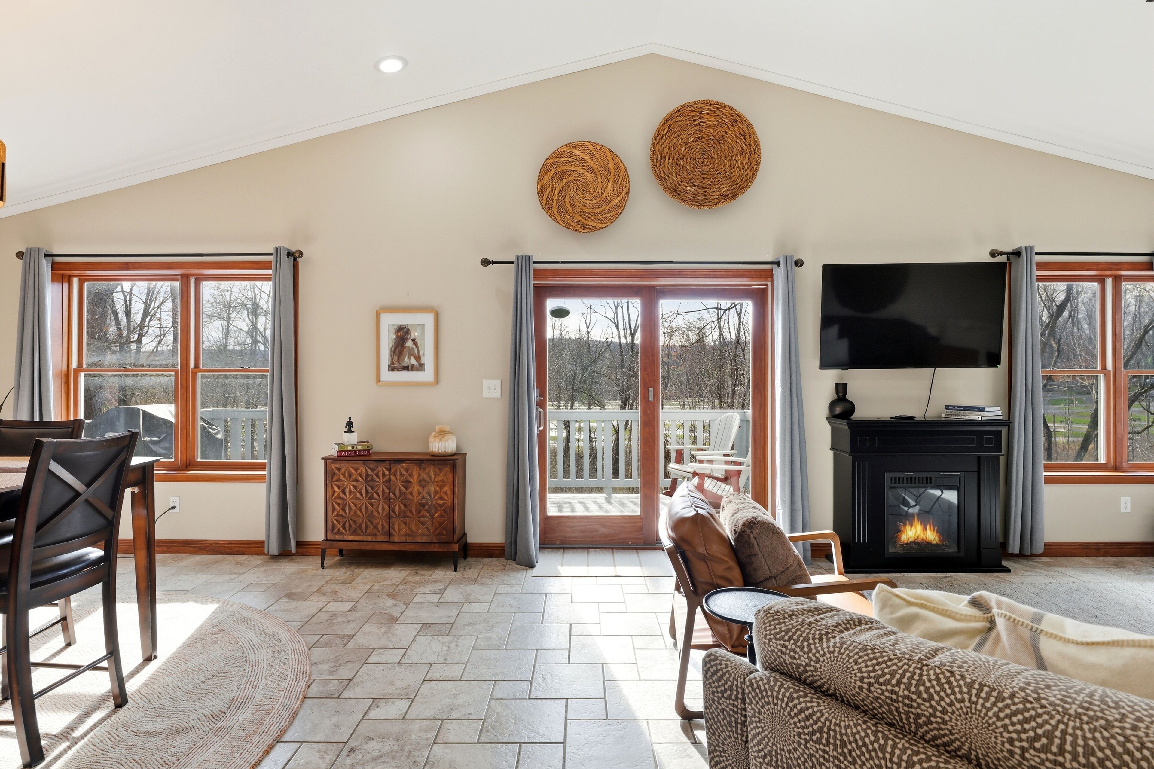 Smart TV, fireplace, DVD player, foosball