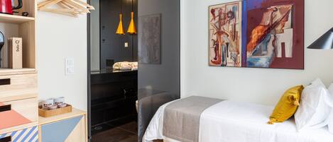 1 bedroom, iron/ironing board, free WiFi, bed sheets