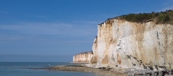 Stopover in sight. 150m from the beach