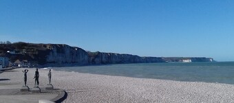 Stopover in sight. 150m from the beach