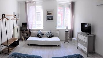 3 bedrooms, iron/ironing board, free WiFi