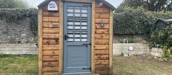 Shepherd's Hut at St Anne's - Costal Location