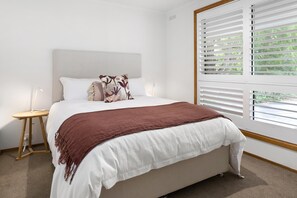 4 bedrooms, iron/ironing board, travel crib, free WiFi