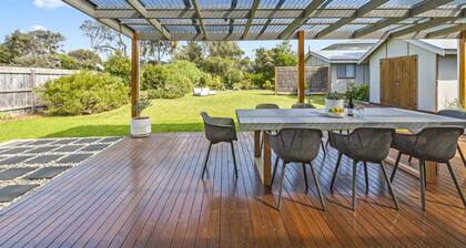 Salt Air Beach Retreat *1 NIGHT FREE* 280m Walk to Foreshore
