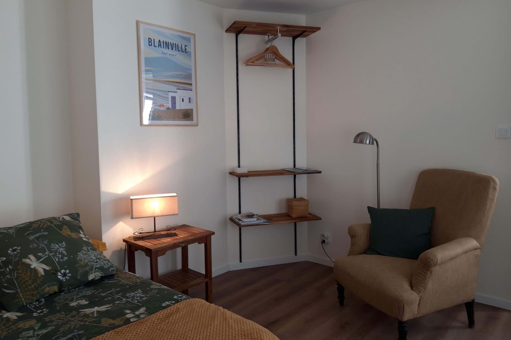 Pleasant independant Bedroom