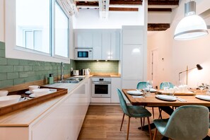 Fridge, microwave, oven, dishwasher