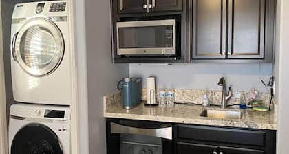 Entire cozy guest suite with private entry!