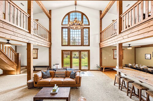 Smoky Mtn. Barndominium | Container Pool, Hot Tub + Game Room