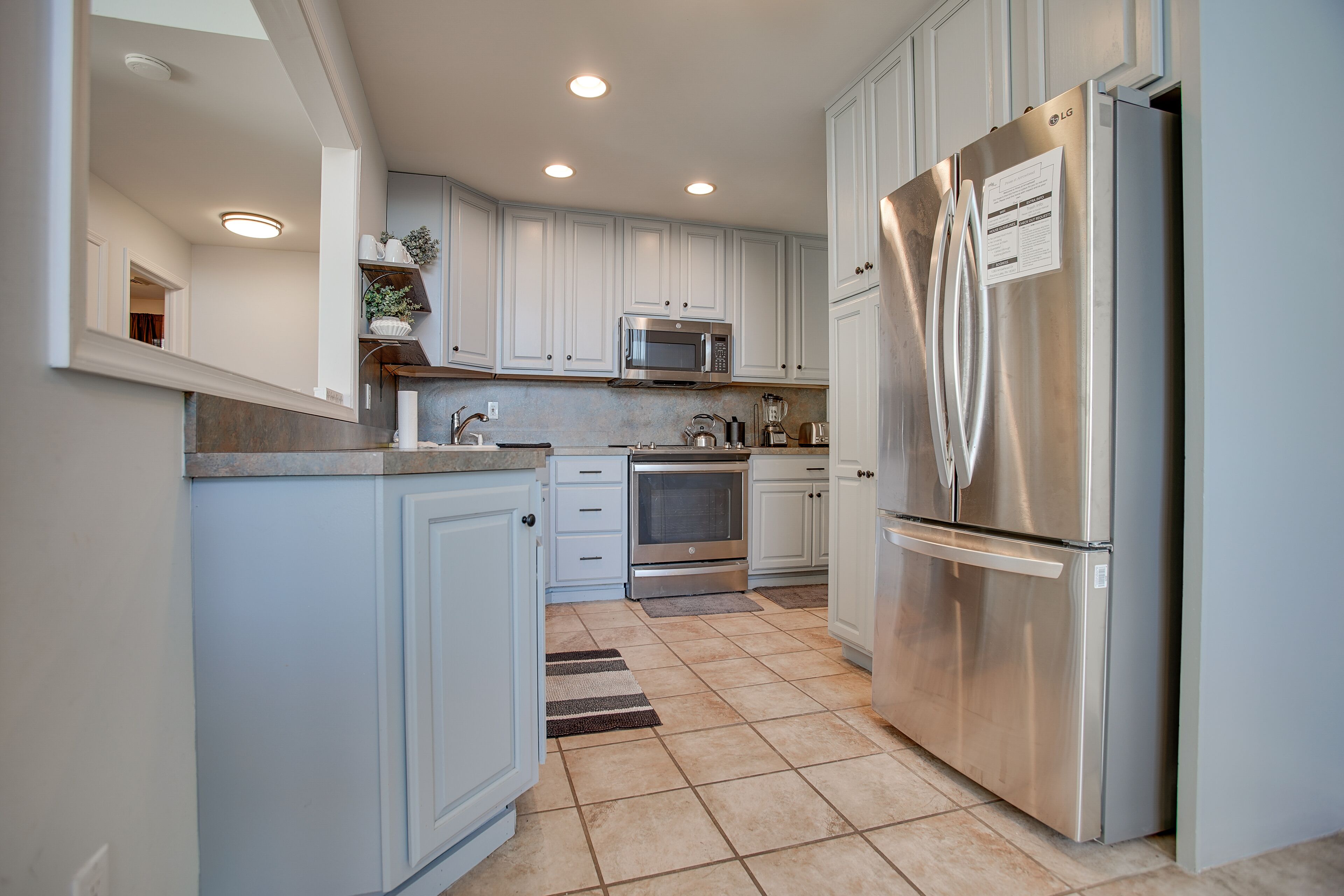 Pines at Arrowhead Lake | Lakefront w/ HOT TUB + Fire Pit!