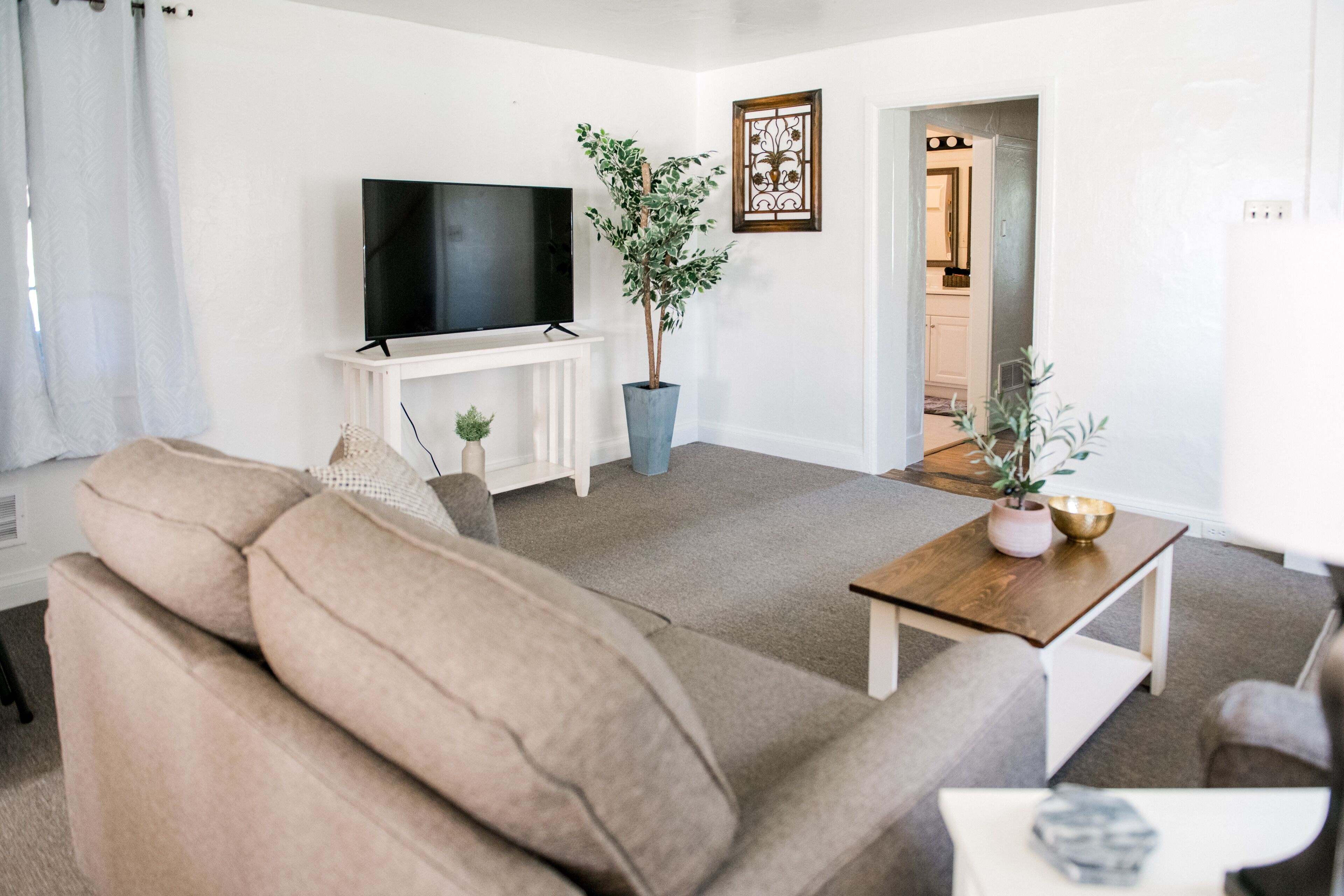 Windchaser Farm | Beautiful Amish Farm w/ Animals + Fire Pit