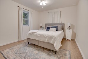 5 Schlafzimmer, Reisekinderbett, WLAN, Bettwäsche