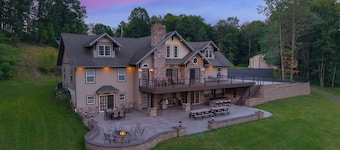 Black Diamond Retreat | Lakefront w/ Dock + Game Room!