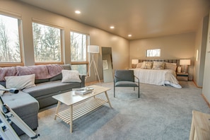 4 habitaciones, tabla de planchar con plancha, cuna de viaje y wifi