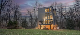 The Cube | HOT TUB + Deck | 15 Private Acres |