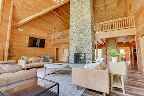 TV, table football, books - Mountain Top Cabin w/ HOT TUB + Private Pool + Game Room (Reinholds)