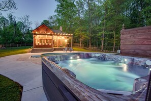 Bain à remous extérieur