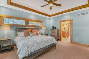 4 bedrooms, travel crib, WiFi, bed sheets