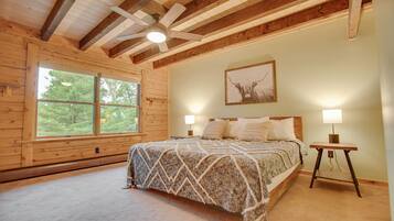 3 bedrooms, travel cot, WiFi, bed sheets