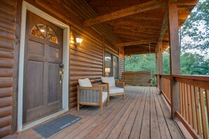 Terrace/patio - Fireside Cabin | HOT TUB, TV + Game Room! (Gaines)