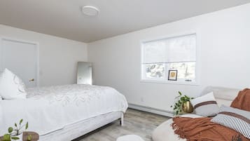 2 bedrooms, in-room safe, iron/ironing board, travel crib