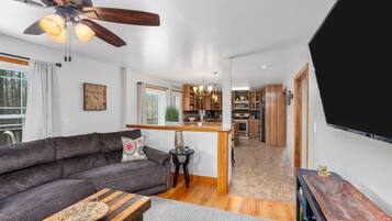 Smart-tv, Netflix, tafelvoetbal en boeken