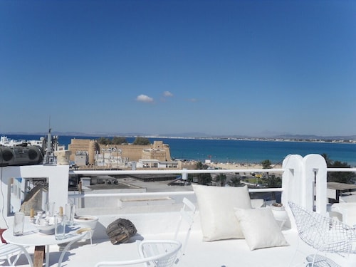 House with several terraces and breathtaking sea views