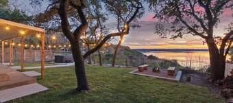 Blue Vista, lake view, hot tub, fire pit, covered patio