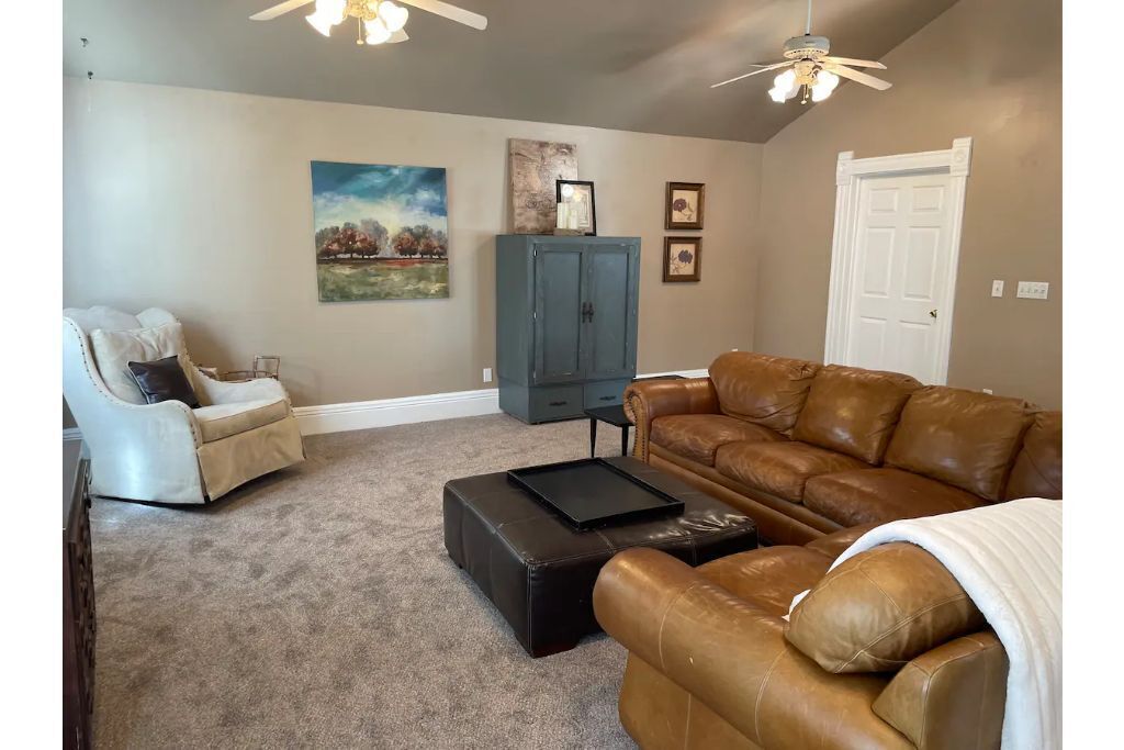 Beautiful home, historic property- downtown Nampa