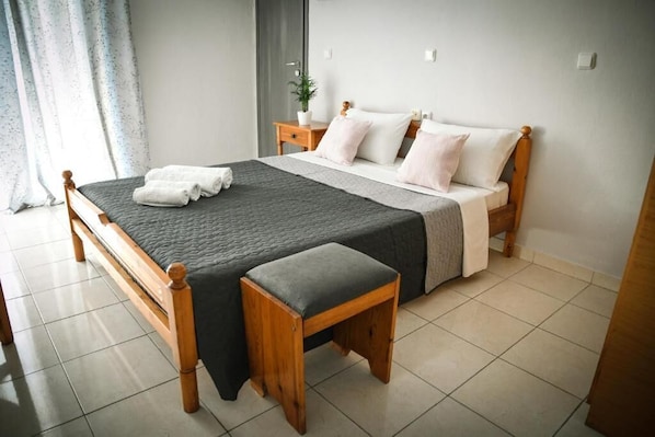 In-room safe, iron/ironing board, free WiFi - ANGELA STUDIOS (Rhodes)