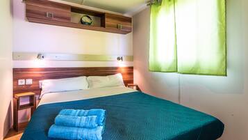 8 camere, culla da viaggio, Wi-Fi gratuito, lenzuola