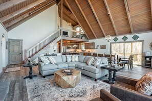 Smart TV, fireplace, DVD player