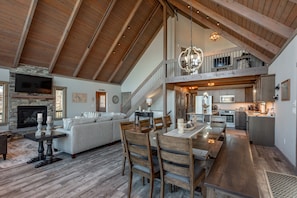 Smart TV, fireplace, DVD player