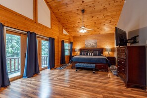 5 bedrooms, free WiFi, bed sheets