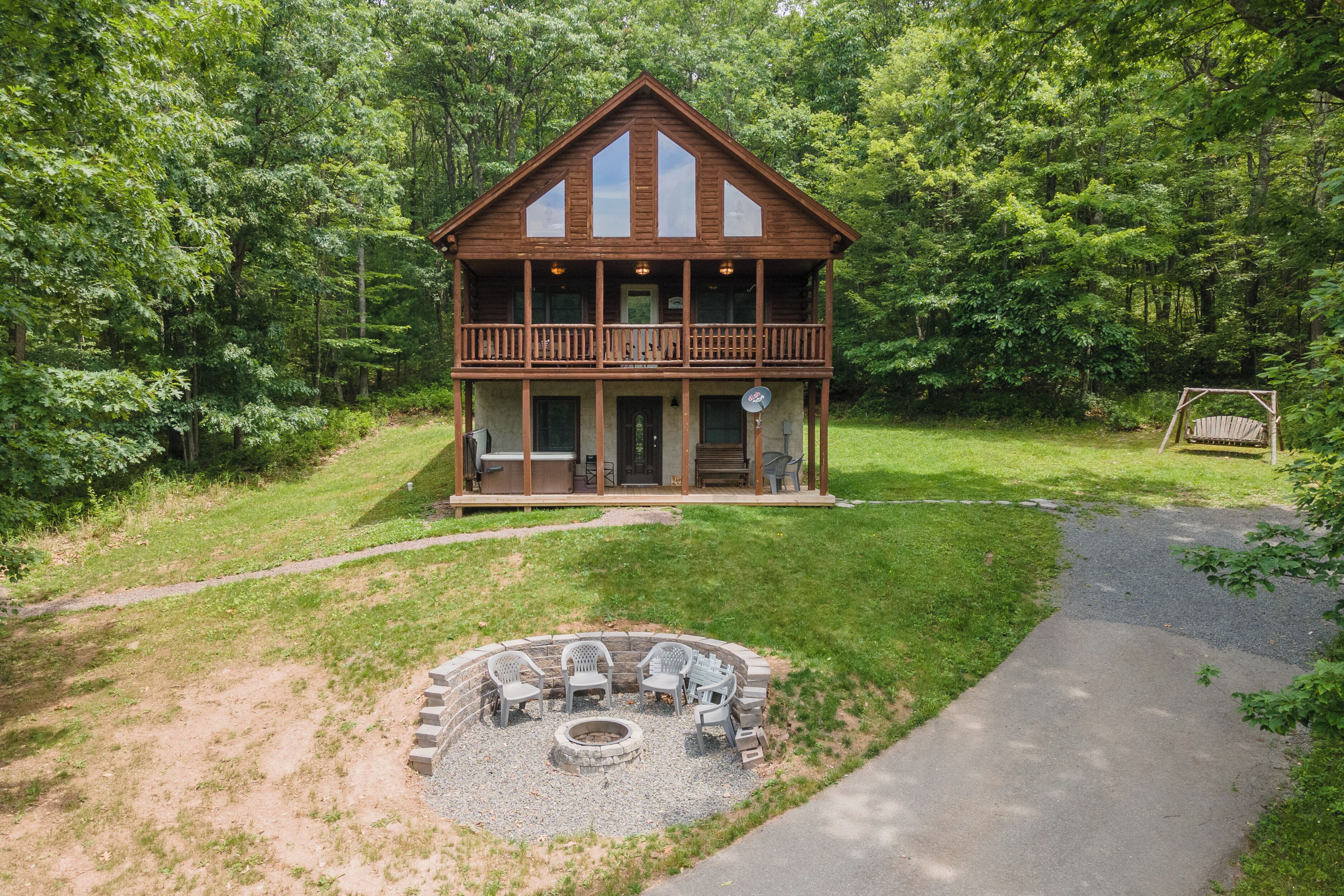 New! Star View Lodge: Lake Area!