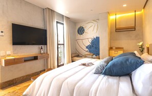 Habitació doble de disseny | Caixa forta a l'habitació, decoració individual i mobiliari individual 