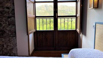 2 bedrooms, iron/ironing board, travel crib, free WiFi