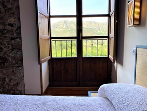 2 bedrooms, iron/ironing board, travel crib, free WiFi