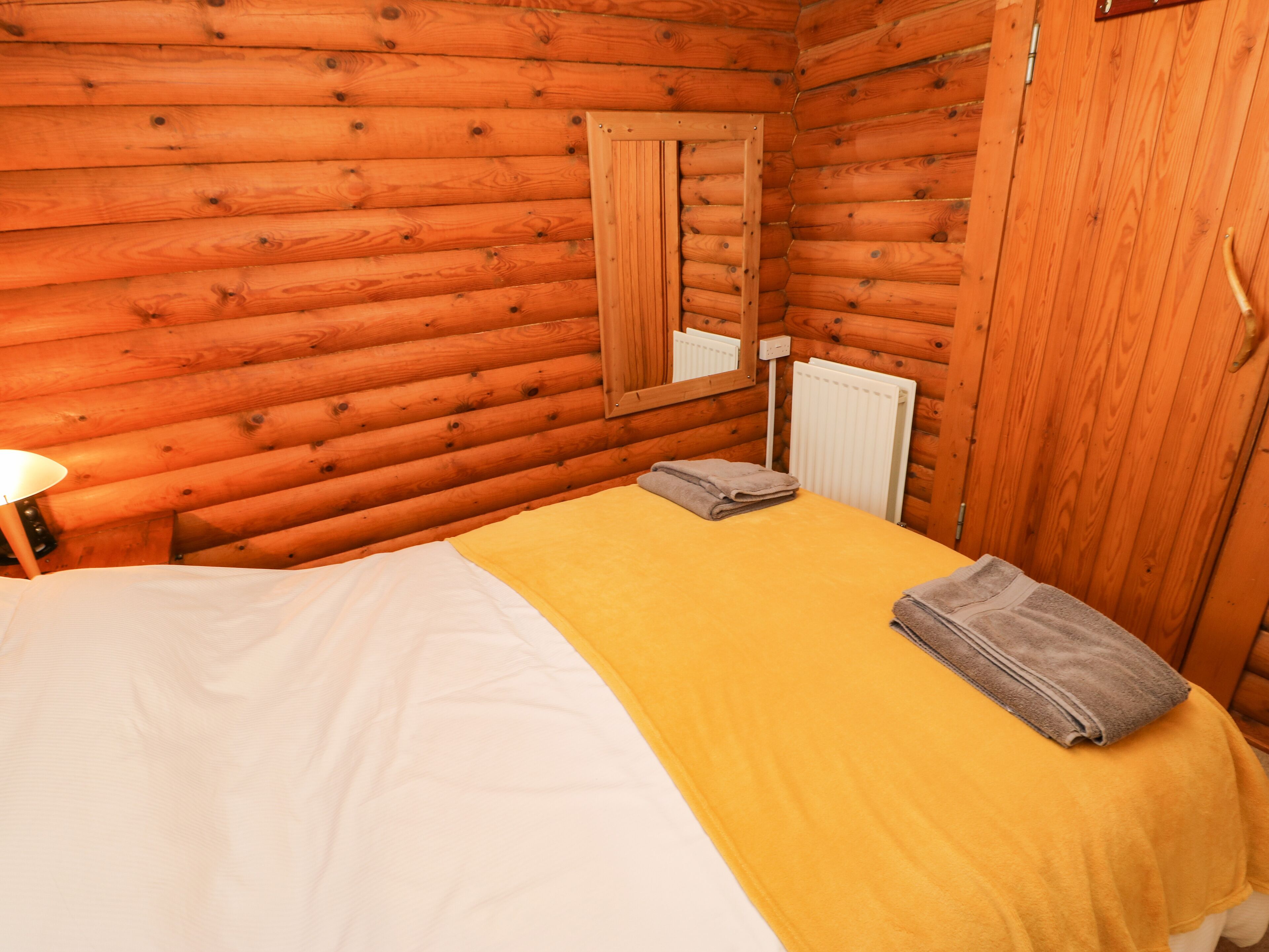 Cottage | 1 bedroom, individually decorated, individually furnished