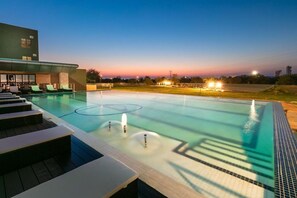 Seasonal outdoor pool - Grand Aria Hotel (Gaborone)