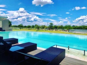 Seasonal outdoor pool - Grand Aria Hotel (Gaborone)