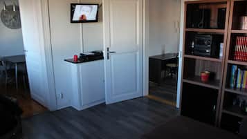 TV, DVD player, books, music library