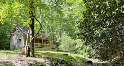 Cabin by The Creek Located Minutes From New River Gorge National Park