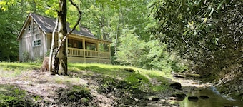 Cabin by The Creek Located Minutes From New River Gorge National Park